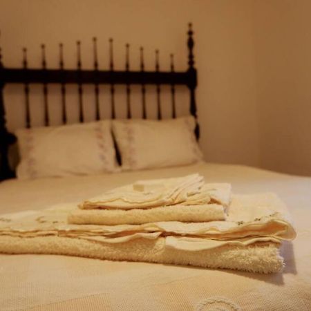 Apartament A Casinha Dos Avos Joao E Ana Escalos de Cima Zewnętrze zdjęcie
